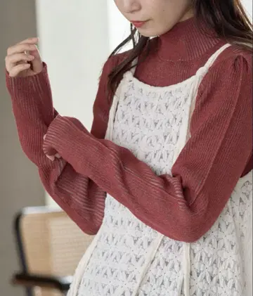 [ Kastane ] 하이넥 배색 니트 레드