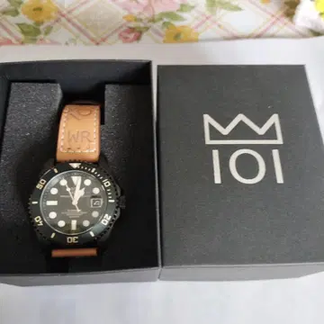 101 SUBMARINE 손목시계 WR 200m