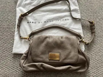 MARC BY MARC JACOBS 그레이지 숄더백 새상품급