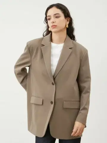 24AW Mila Owen 미라 오웬 오버 사이즈 테일러드 자켓
