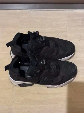 Reebok 인스타펌프 퓨리