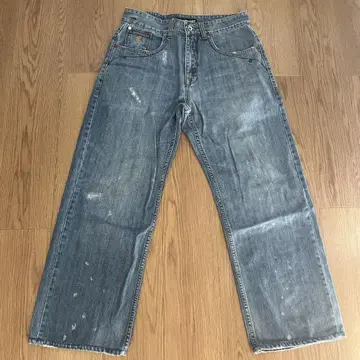 ROCA WEAR 데미지 가공 데님 34