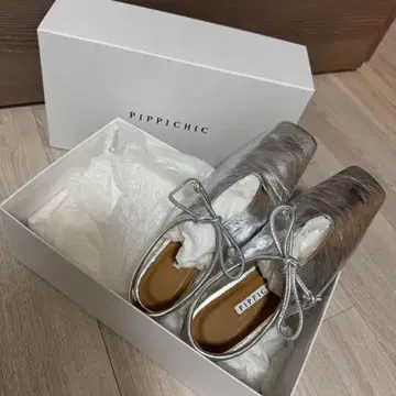 새상품급 PIPPICHIC AMBER COCO 실버 플랫슈즈