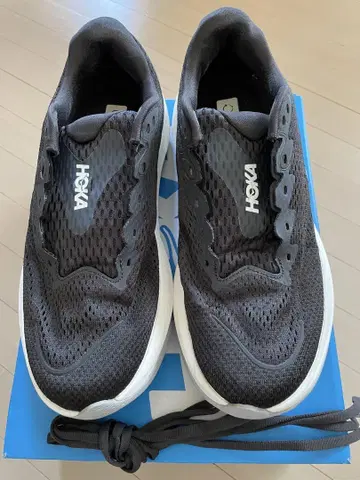 HOKA RINCON 4 러닝화 블랙 US8 (26.0cm)