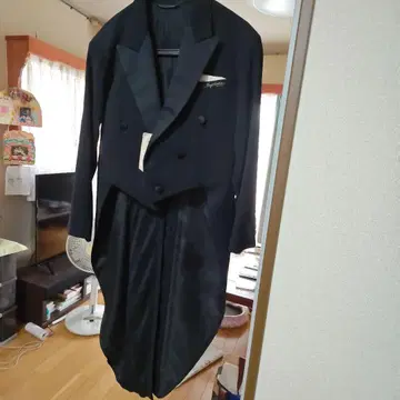 더블 브레스트 연미복 블랙