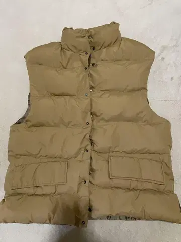 COTORICA. 베이지 다운 베스트 L 사이즈