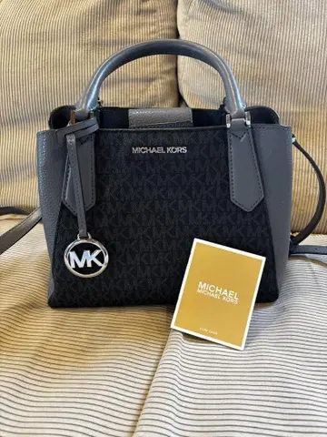 새상품급 MICHAEL KORS 숄더백