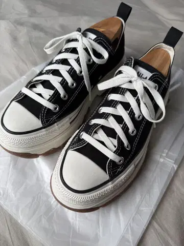 Converse 통굽 블랙 캔버스 스니커즈