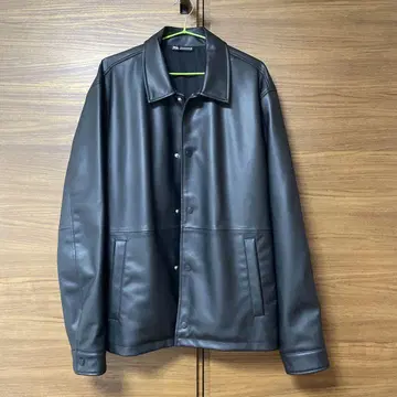 ZARA 페이크 가죽 자켓