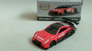 토미카 닛산 특주 모튤 오텍 GT-R 2018 컬러