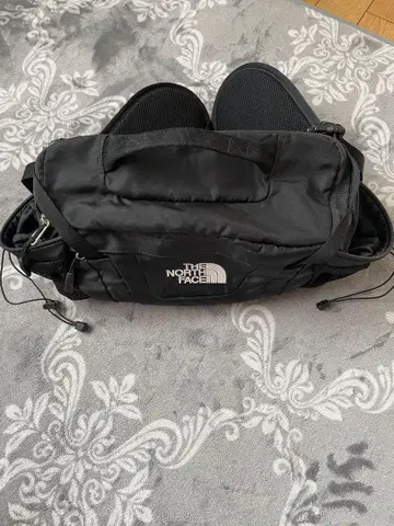 THE NORTH FACE 바디백 블랙