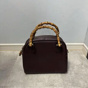 MOUSSY 백 버건디