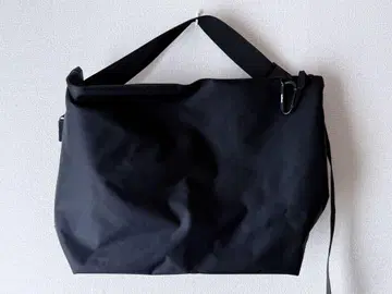 meltum NYLON MESSENGER BAG