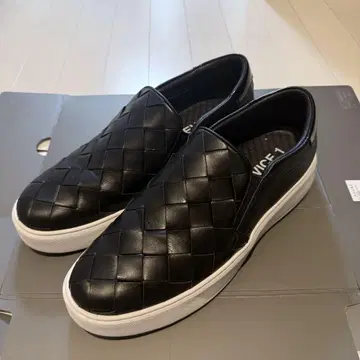 DEVICE1 인트레차트 슬립온(BLK-28.5)