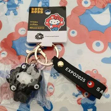 오사카 간사이 박람회 먀쿠먀쿠 헬로키티 키링 스트랩 블랙