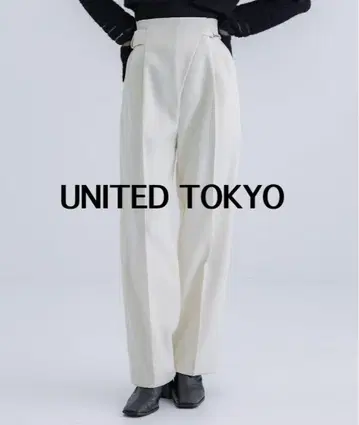 UNITED TOKYO 팬츠 테이퍼드 팬츠 화이트 슬랙스