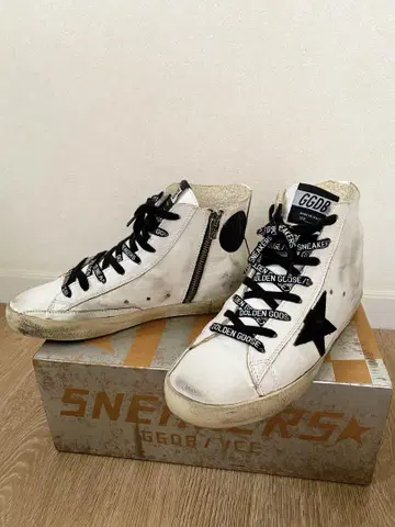 레어 새상품급 Golden Goose 하이컷 스니커즈 화이트 사이즈 36