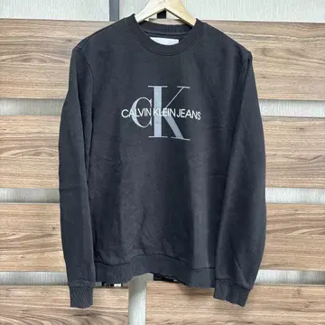 CALVIN KLEIN JEANS 블랙 트레이닝복