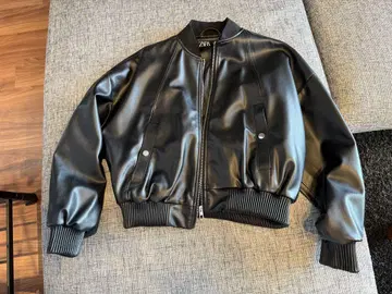 ZARA 페이크 가죽 자켓 XS