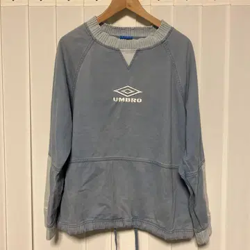 Umbro 드릴 탑