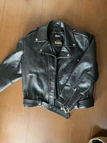 REBEL 블랙 가죽 라이더 자켓