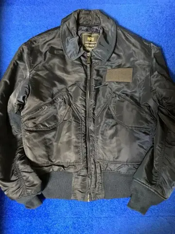 새상품급 알파인더스트리 CWU45P 네이비 S