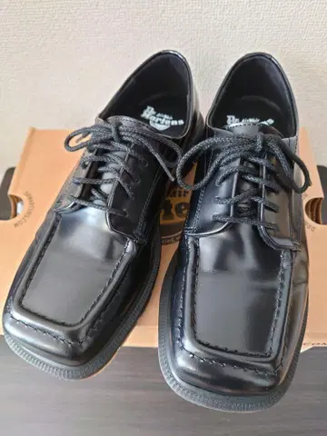 [ 새상품급 ] 마틴 스퀘어토 DURROW UK 6 25cm 블랙