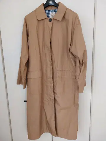 베이지 롱 코트 깅엄 체크