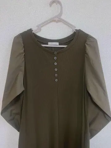Maison de L'allure 카키 원피스