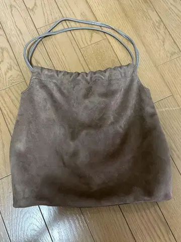 ADAM ET ROPE 브라운 복조리형 숄더백