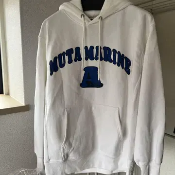 MUTA MARINE 로고 후드티 화이트