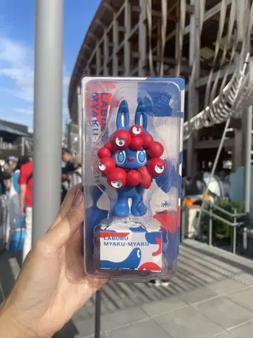 먀쿠먀쿠 x 라브브 피규어
