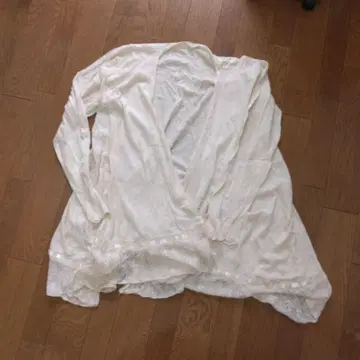 아이보리 긴팔 가디건