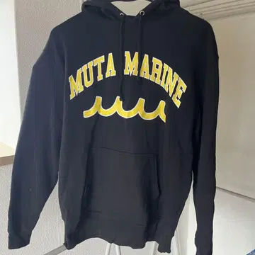 MUTA MARINE 블랙 후드티