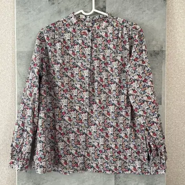 새상품급.AFTERNOONTEA WARDROBE 히요쿠 블라우스 리버티
