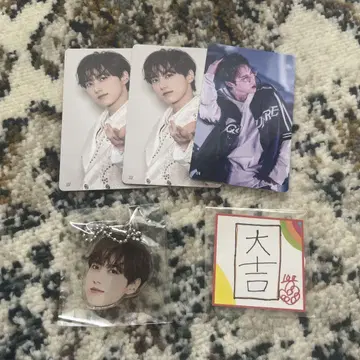 INI 오자키 타쿠미 XQUARE 트레이딩 카드 캡슐 토이