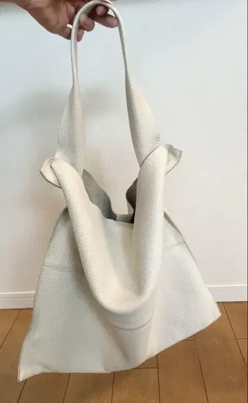 JIL SANDER 화이트 가죽 토트백