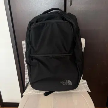 THE NORTH FACE 블랙 백팩