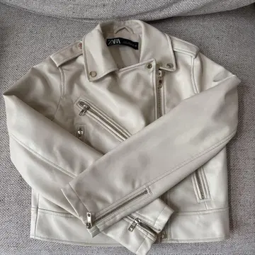 ZARA 가죽 자켓