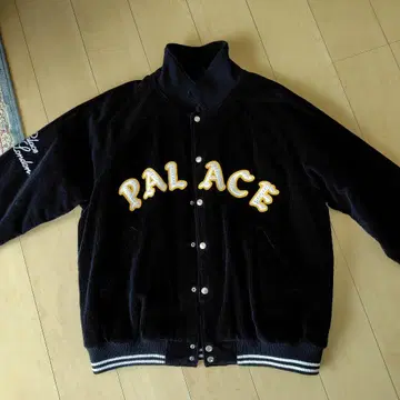 Palace 블랙 코듀로이 자켓