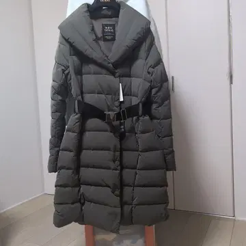 새상품 TATRAS 올리브 그린 다운 자켓
