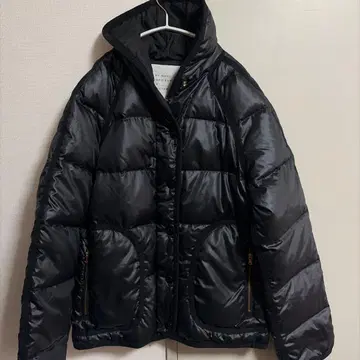 새상품급 마크제이콥스 다운 자켓 S 사이즈
