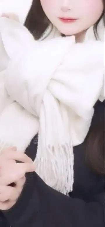 화이트 리본 머플러