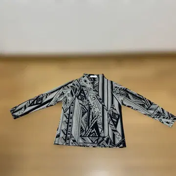 VIVIDSTYLE 기하학 패턴 긴팔T셔츠
