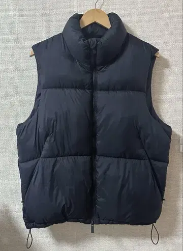 ZARA 네이비 다운 베스트 M 사이즈
