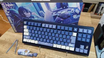 브이스포 VSPO! GEAR 게이밍 키보드 이치노세 우루하 Edition