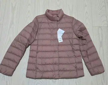 이번 시즌 UNIQLO 울트라 라이트 다운 사이즈 M
