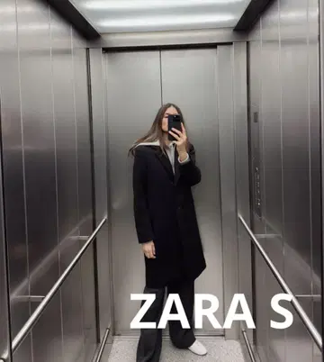 미사용 ZARA 후드 부착 코트 S