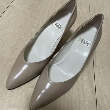 히미코 베이지 펌프스