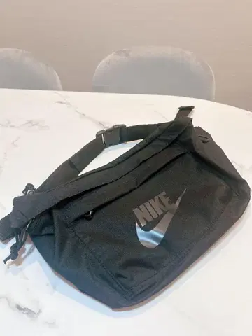 나이키 NIKE 바디백